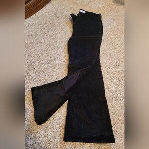 Old Navy Higher High-Rise Velvet Flare Pant in Black - Size 14 Petite